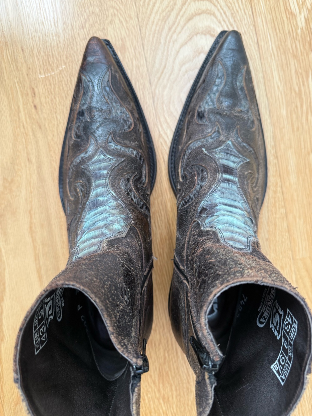 Sendra Men's Brown Western Ankle Boots with Teal Python Inlay, US Size 10 1/2 - Picture 10 of 11